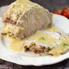 Lonza al latte, la ricetta della nonna che profuma di casa. Un piatto succulento e cremoso, pronto per essere gustato.